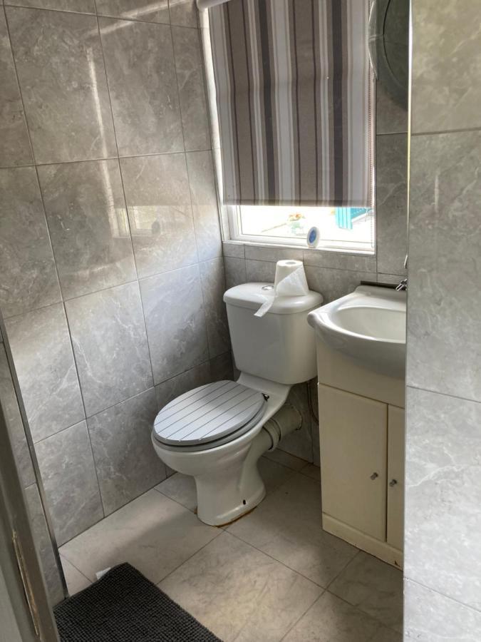 Junes Cosy Apartment Kilkelly Exterior photo