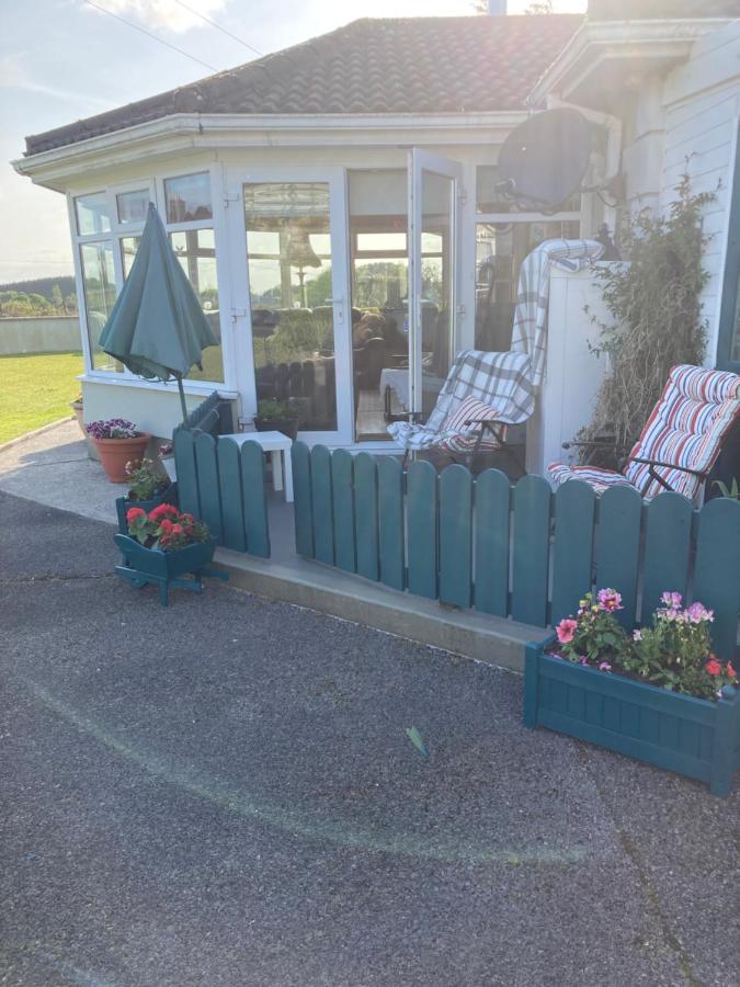 Junes Cosy Apartment Kilkelly Exterior photo